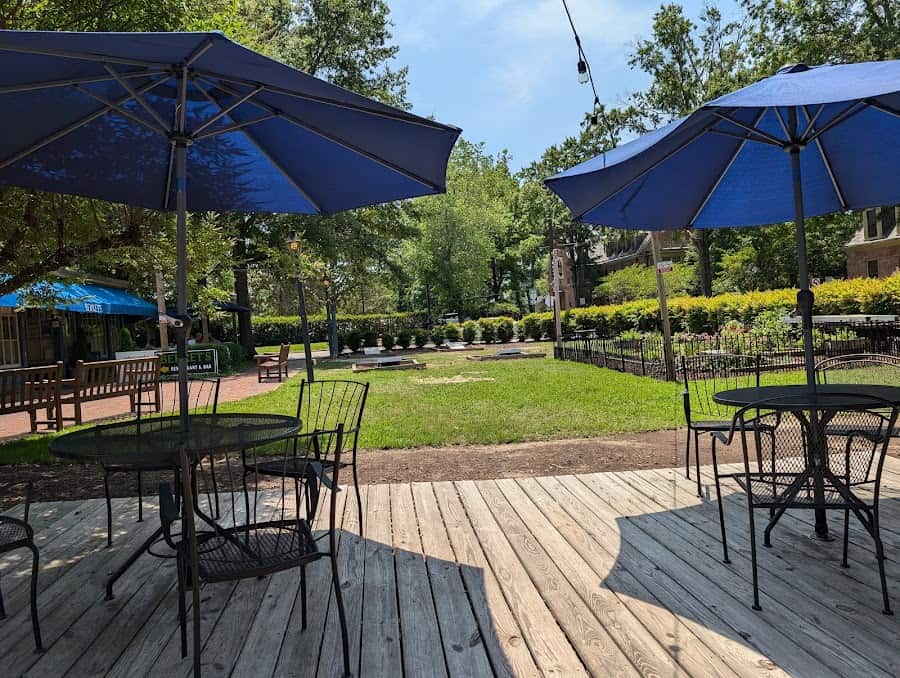 Berret's Seafood Restaurant and Taphouse Grill