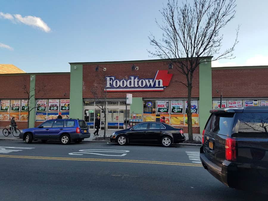 Ferreira Foodtown of Jackson Heights
