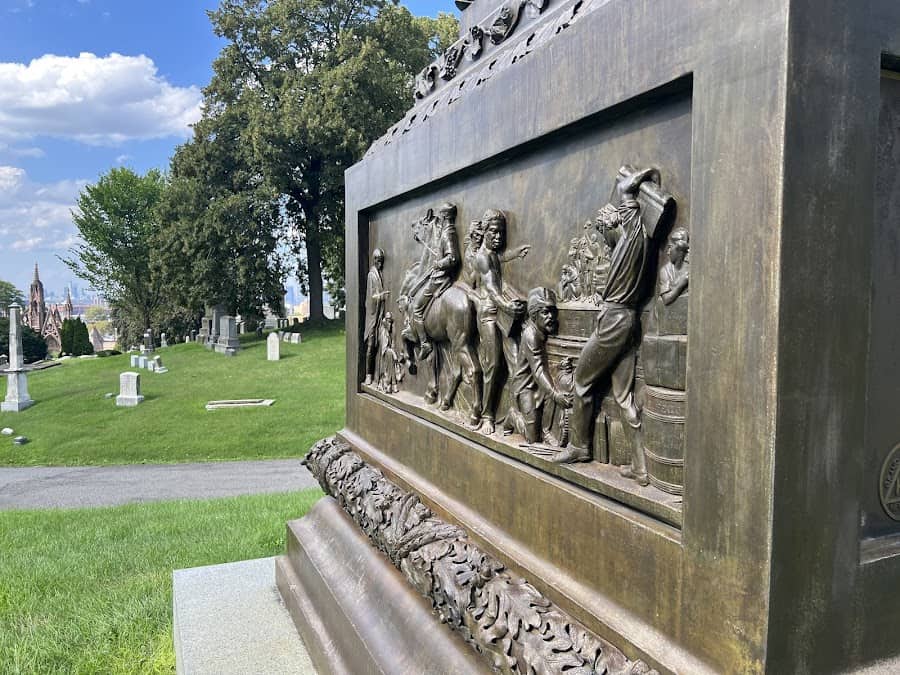 Grave of DeWitt Clinton