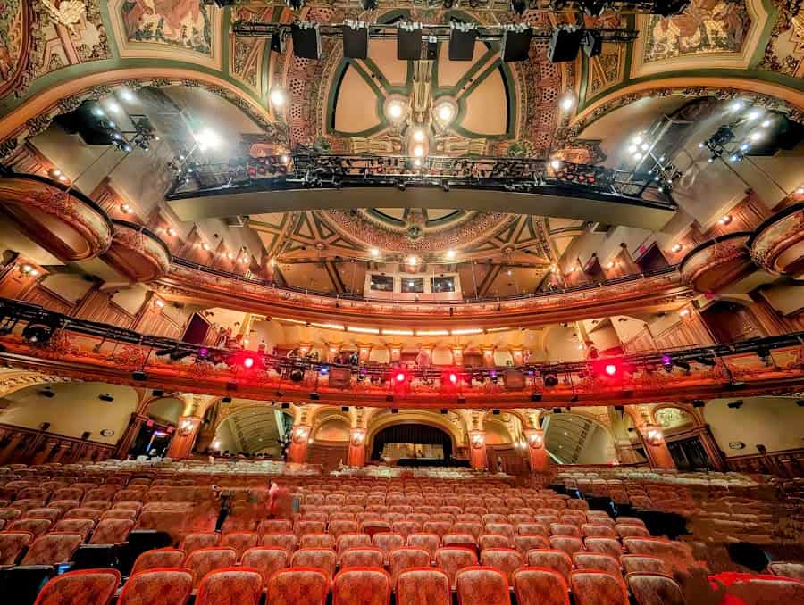 New Amsterdam Theatre