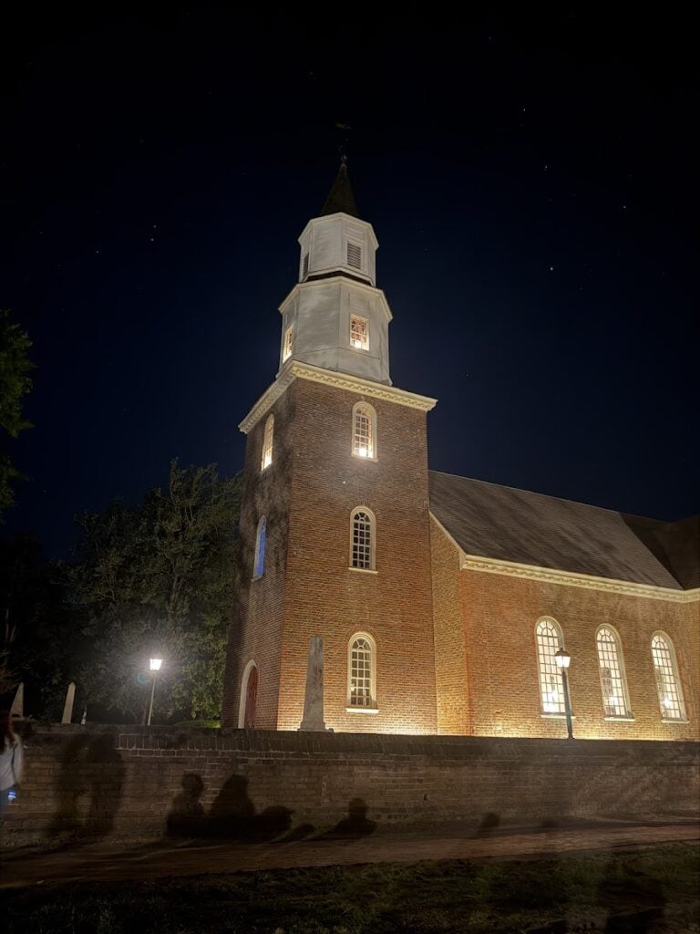 The Ghosts of Williamsburg Tours