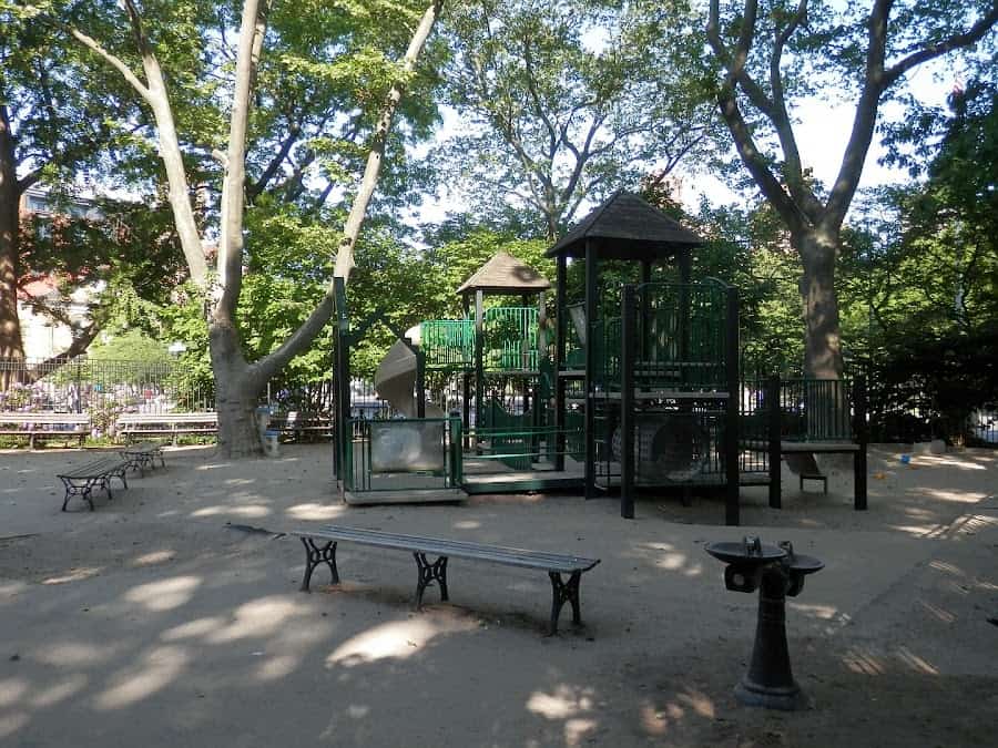 Washington Square Park